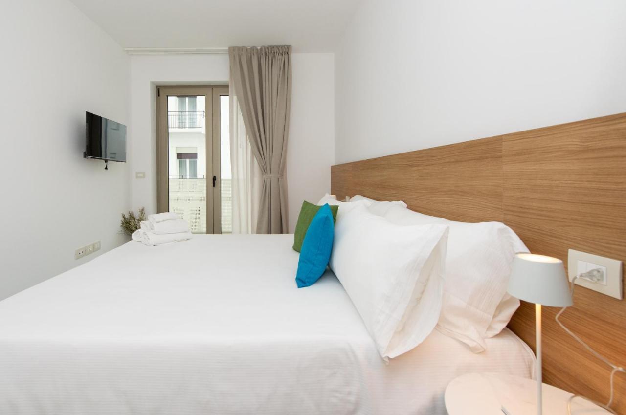 Ariston Teatro Luxury Aparthotel グラード エクステリア 写真