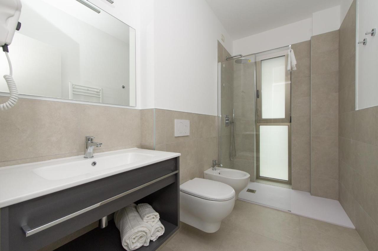 Ariston Teatro Luxury Aparthotel グラード エクステリア 写真