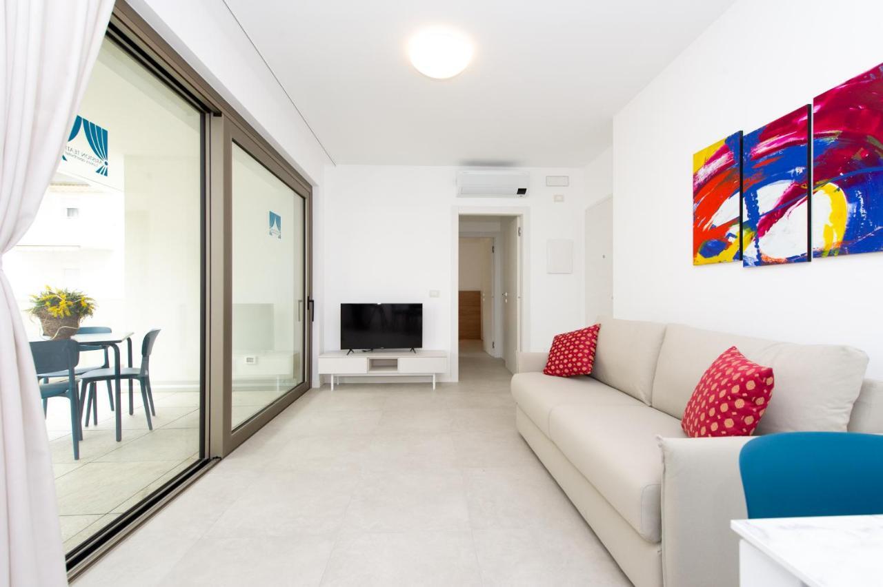 Ariston Teatro Luxury Aparthotel グラード エクステリア 写真