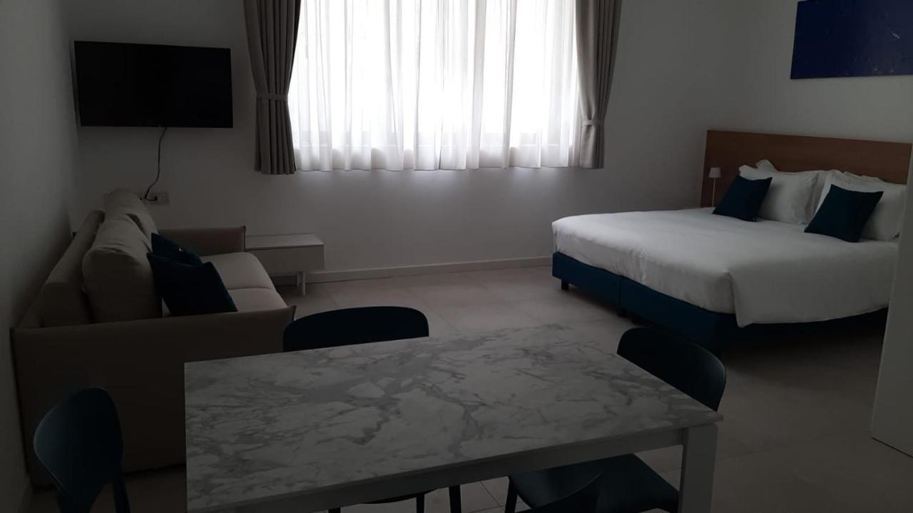 Ariston Teatro Luxury Aparthotel グラード エクステリア 写真